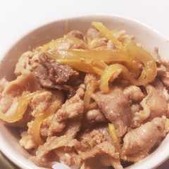 รูปของ 簡単！生姜いっぱいな絶品 豚丼♡