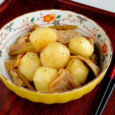 フライパンでカラメる☆塩肉じゃが！