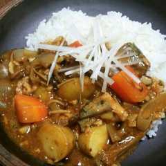 รูปของ サバ缶で☆栄養あるのに♡節約カレー♪