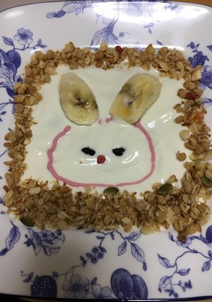 ヨーグルトアートでうさぎ-レシピのメイン写真