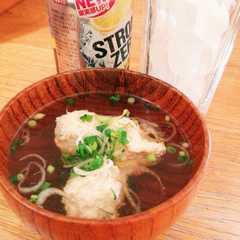 รูปของ 簡単ヘルシー！鶏だんごスープ