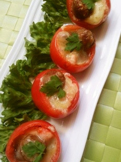 丸ごとトマトでミートボールチーズ焼き-レシピのメイン写真