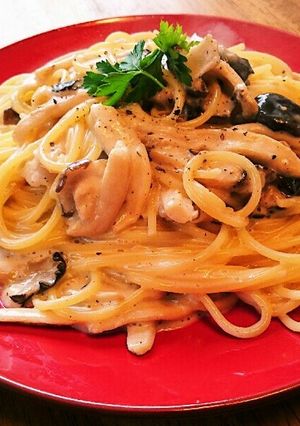 本日のお昼 キノコのミルクパスタ-レシピのメイン写真