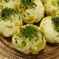 基本からアレンジまで！思わずつくりたくなる「ごま油 高菜 おにぎり
