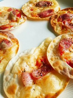 餃子の皮で作る簡単ピザ♡-レシピのメイン写真