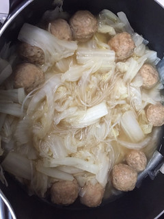 白菜と肉団子のなべ風-レシピのメイン写真