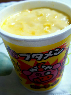ブタメン de カレーチーズヌードル-レシピのメイン写真