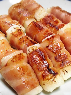 もっちりおつまみ♡美味しい餅ベーコン巻き-レシピのメイン写真