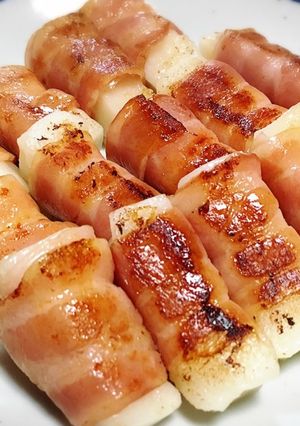 もっちりおつまみ♡美味しい餅ベーコン巻き-レシピのメイン写真