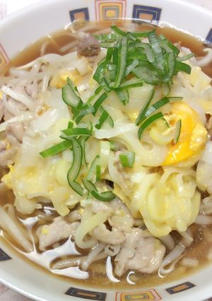 餃子の王将ラーメンパックで豚玉ラーメン☆-レシピのメイン写真