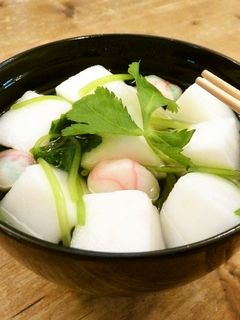 だしパックで♫はんぺんと三つ葉のお吸い物-レシピのメイン写真