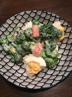 ブロッコリーとカニカマの卵サラダ-レシピのメイン写真
