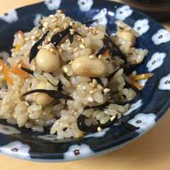 รูปของ びっくり炊き☆玄米ひじきご飯
