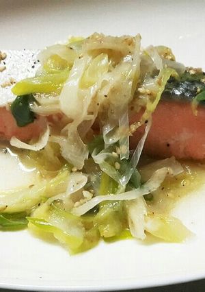 フライパン1つ★甘塩鮭の中華蒸し-レシピのメイン写真