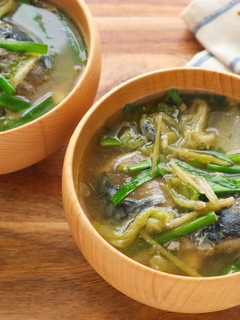 栄養満点◎さば缶とニラのみそ汁-レシピのメイン写真