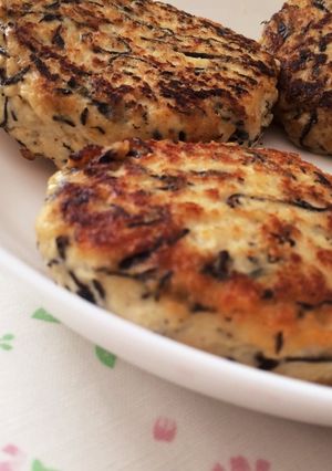 豆腐とひじきのヘルシーハンバーグ-レシピのメイン写真