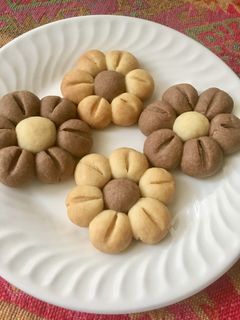 花の形のクッキー(簡単)☆トルコ-レシピのメイン写真