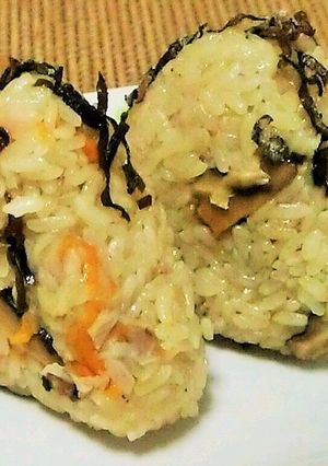 旨味あふれる！おにぎり専用炊き込みご飯-レシピのメイン写真