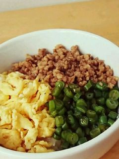 そぼろ丼-レシピのメイン写真