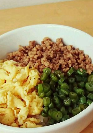 そぼろ丼-レシピのメイン写真