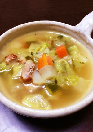 野菜室の整理整頓！野菜のコンソメスープ-レシピのメイン写真
