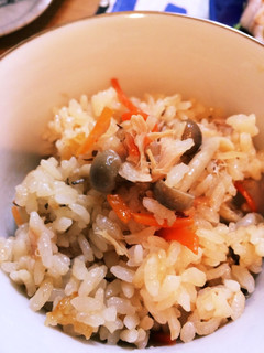 黄金比!きのことツナの炊き込みご飯-レシピのメイン写真