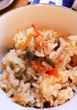 黄金比！きのことツナの炊き込みご飯-レシピのメイン写真