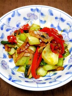 簡単!青梗菜ベーコンのガリカレー醤油炒め-レシピのメイン写真