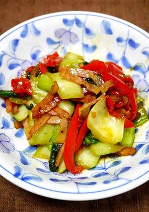 簡単！青梗菜ベーコンのガリカレー醤油炒め-レシピのメイン写真