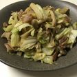 キャベツとベーコン炒め