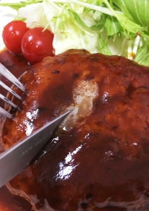 しーちゃんの肉汁ハンバーグ(お弁当にも◎-レシピのメイン写真