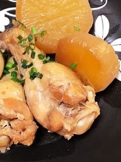 簡単☆圧力鍋で大根手羽元卵の煮物-レシピのメイン写真