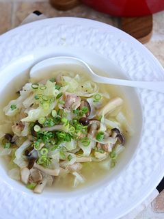 豚肉とキャベツの食べる昆布スープ鍋-レシピのメイン写真