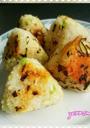 ＊春キャベツご飯の焼きおにぎり＊-レシピのメイン写真