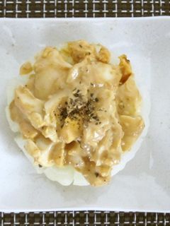 新玉ねぎのゆで卵ソースがけ-レシピのメイン写真
