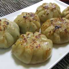 A picture of ニラ饅頭.