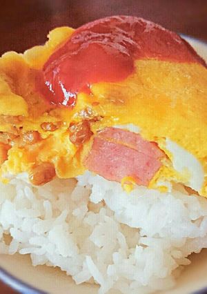納豆ウィンナーオムレツ丼-レシピのメイン写真