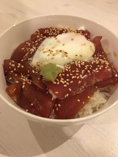 ちょっぴりごちそう♪マグロ丼温泉卵のせ♪-レシピのメイン写真