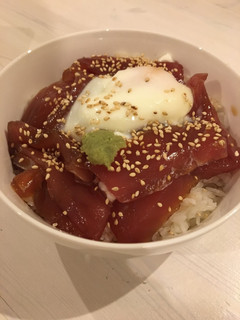 ちょっぴりごちそう♪マグロ丼温泉卵のせ♪-レシピのメイン写真