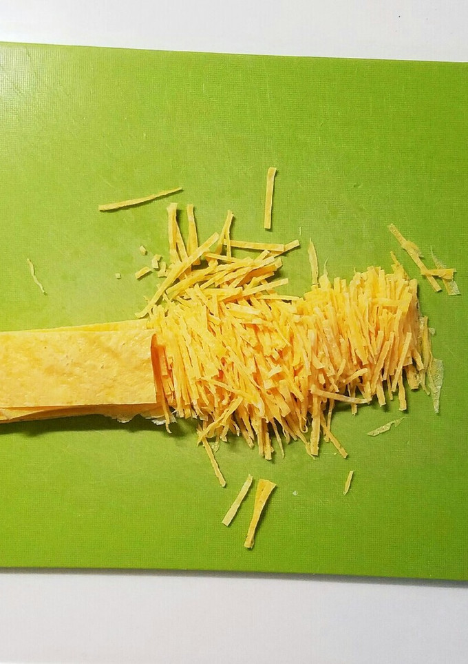 薄焼き卵を簡単に細く切る裏技！！-レシピのメイン写真