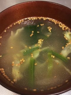 簡単!キャベツとベーコンの中華風スープ-レシピのメイン写真