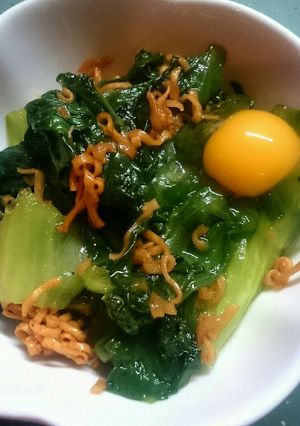 レタスとチキンラーメンの炒め物-レシピのメイン写真