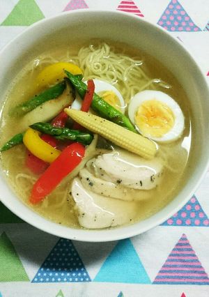 彩野菜とサラダチキンで塩ラーメン-レシピのメイン写真
