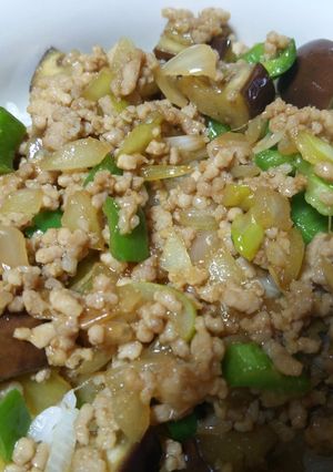 ピーマンとなすのオイスター挽き肉丼☆-レシピのメイン写真