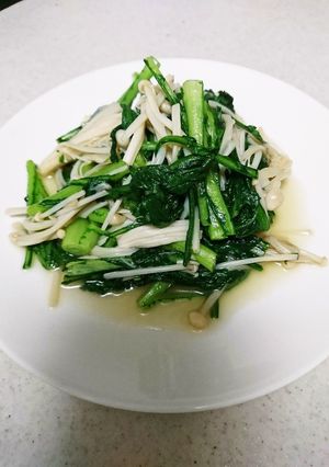 春菊とえのきのちゃちゃっと炒め-レシピのメイン写真