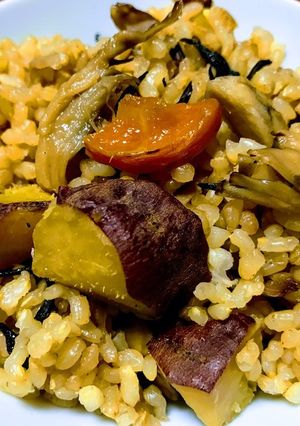 根菜とひじきの玄米ごはん♪-レシピのメイン写真