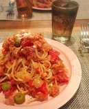 トマトとツナとオリーブのパスタ