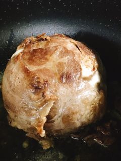 玉ねぎの爆弾ハンバーグ-レシピのメイン写真