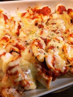 酒蒸しで柔らか♪鶏胸肉のトマトチーズ焼き-レシピのメイン写真