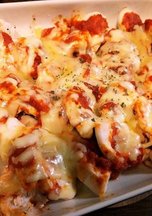 酒蒸しで柔らか♪鶏胸肉のトマトチーズ焼き-レシピのメイン写真